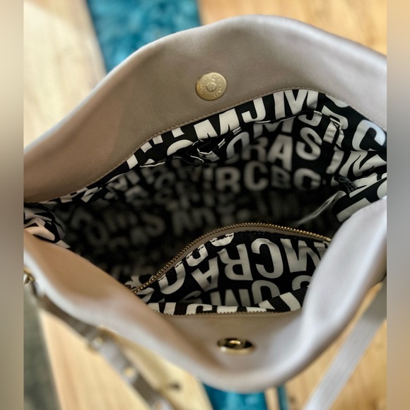 Marc by Marc Jacobs Classic Q Hillier Taupe Hobo Crossbody Bag - Picture 10 of 12